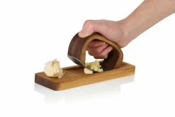 Küchenzubehör>AdHoc Knoblauchpresse braunsilberfarben