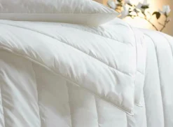 Bettdecken>CENTA-STAR Winterbett 1050g weiß