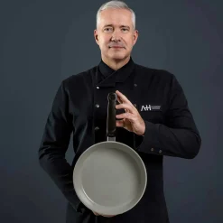 Fissler Stielpfanne 24cm grau^ Pfannen