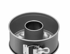 Kaiser Springform m.Rohrboden 18cm schwarz^ Backzubehör