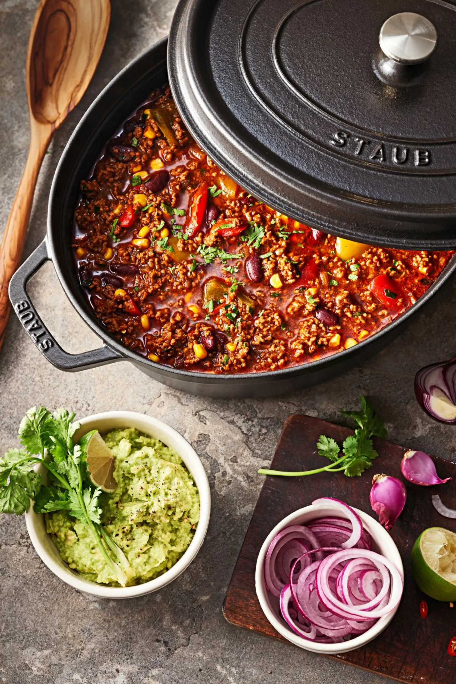 Staub Bräter 33cm schwarz^ Bräter & Schmortöpfe