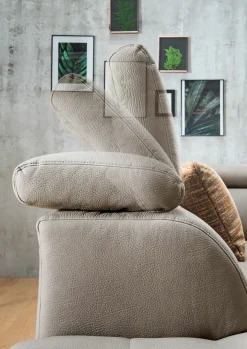 Sofas & Couches><noscript><img width=