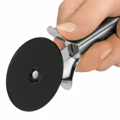 Küchenzubehör>WMF Pizzaschneider 20cm schwarzsilberfarben